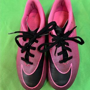 Nike Girls Pink and Black Cleats